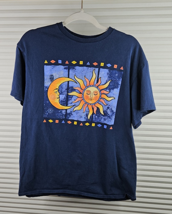 Moon and Sun 90's Men's Large T-Shirt. Moon Loving