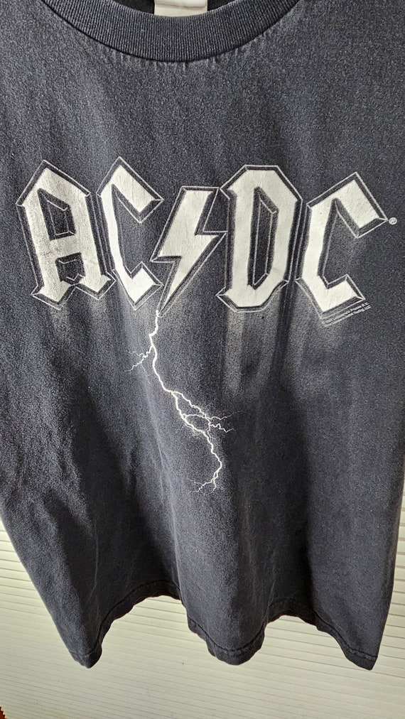 ACDC 2004 Men's Medium T Shirt. Lightning Bolt Gr… - image 2