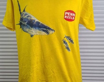 Penn Reels Medium Single Stitch Screen Stars Best Shark Chasing Their Pray.  Rare T-Shirt. High End Fishing Brand. Made in USA.