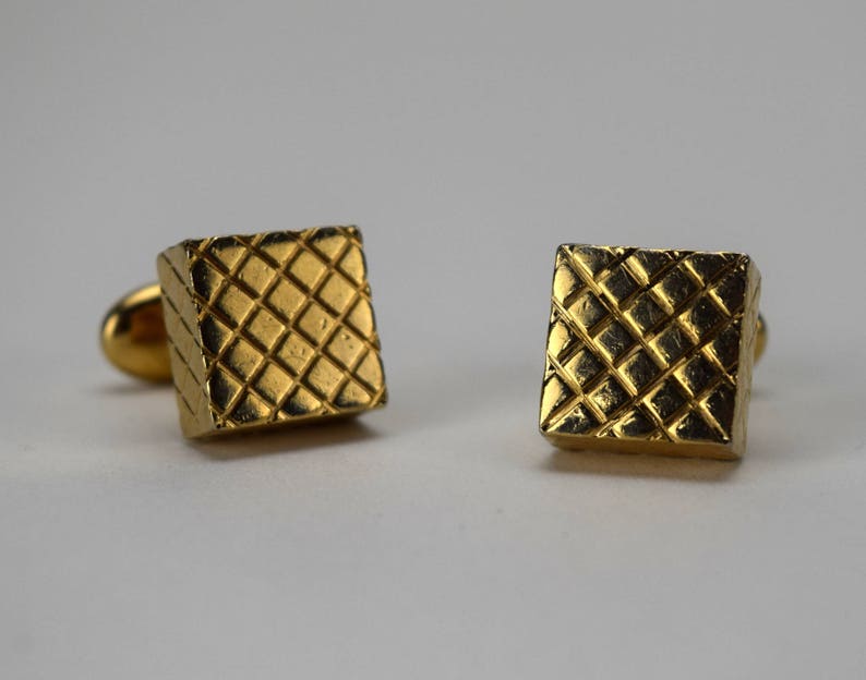 Gold Tone Cuff Links with Bean Backs Mens Suit Accessory Vintage Swank Mens Cuff Links Quilted 3D Square Block Cufflinks