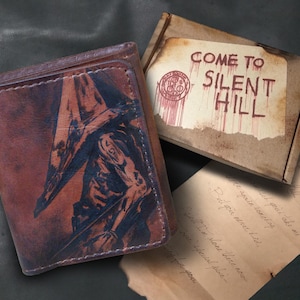 Carteira masculina compacta de três dobras "Pyramid head", pintura à mão, carteira de couro feita à mão inspirada no filme Silent Hill. Embalagem para presente grátis.