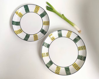 ORAS Arabia Finland two different size plates - design Aune Siimes