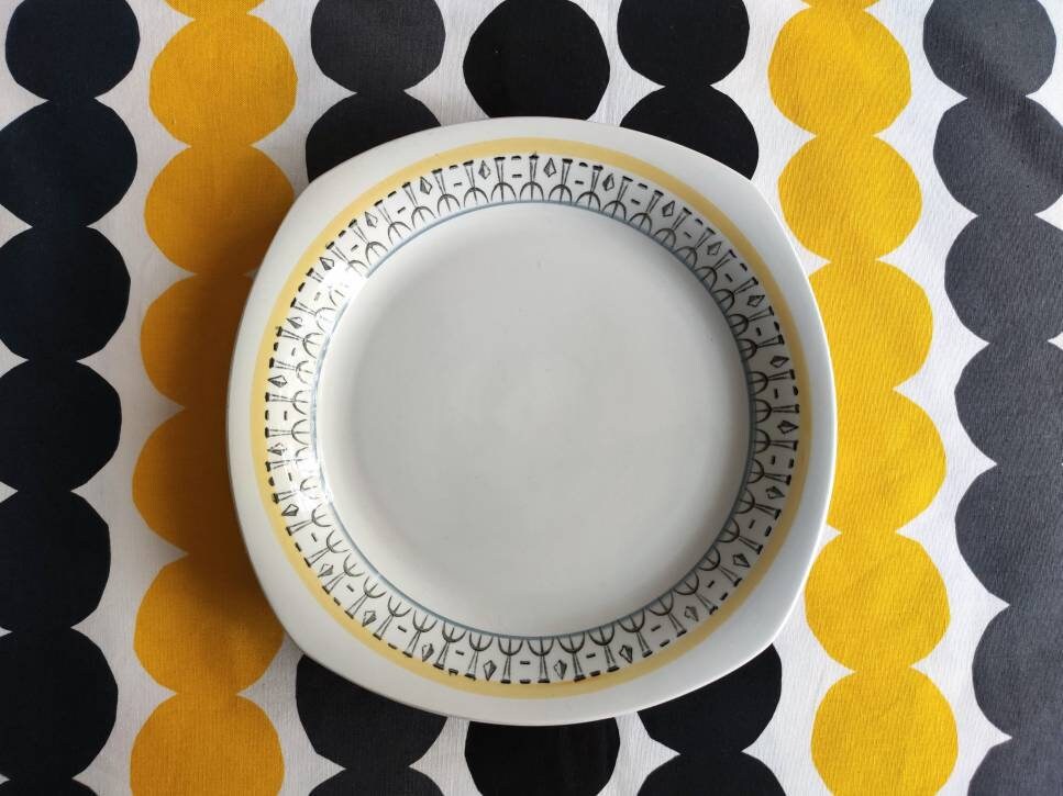 Neptun Gefle Sweden Vintage 18 Cm Plate - Upsala Ekeby - Design