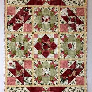 Quilted throw/crib quilt/baby quilt/bed runner