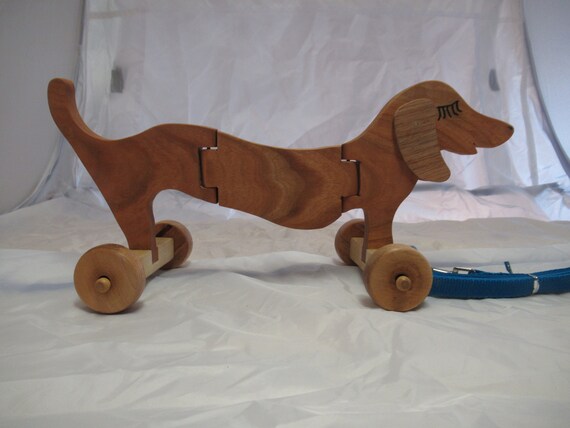 dachshund pull toy