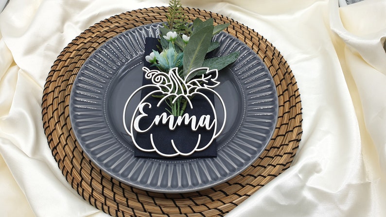 Thanksgiving place cards, Custom Pumpkin Place cards, Personalized Dinner Place Setting, Wooden Escort Cards, Fall table decor image 6