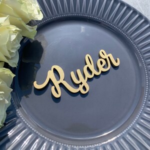 Hochzeit Tischkarten, personalisierte Dinner Namensschilder, romantische hölzerne Eskortkarten, Tischdekoration, benutzerdefinierte Gedeck Tags