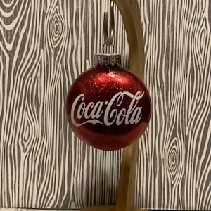 Coca-Cola inspiriertes Ornament