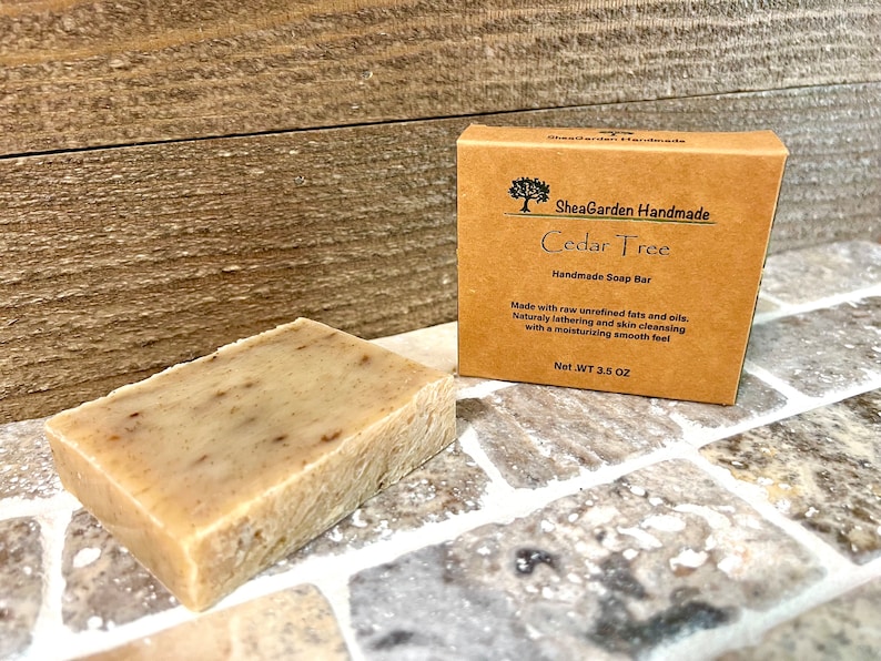 Cedar tree mens scented soap bar. Earthy essential oils with natural ingredients.