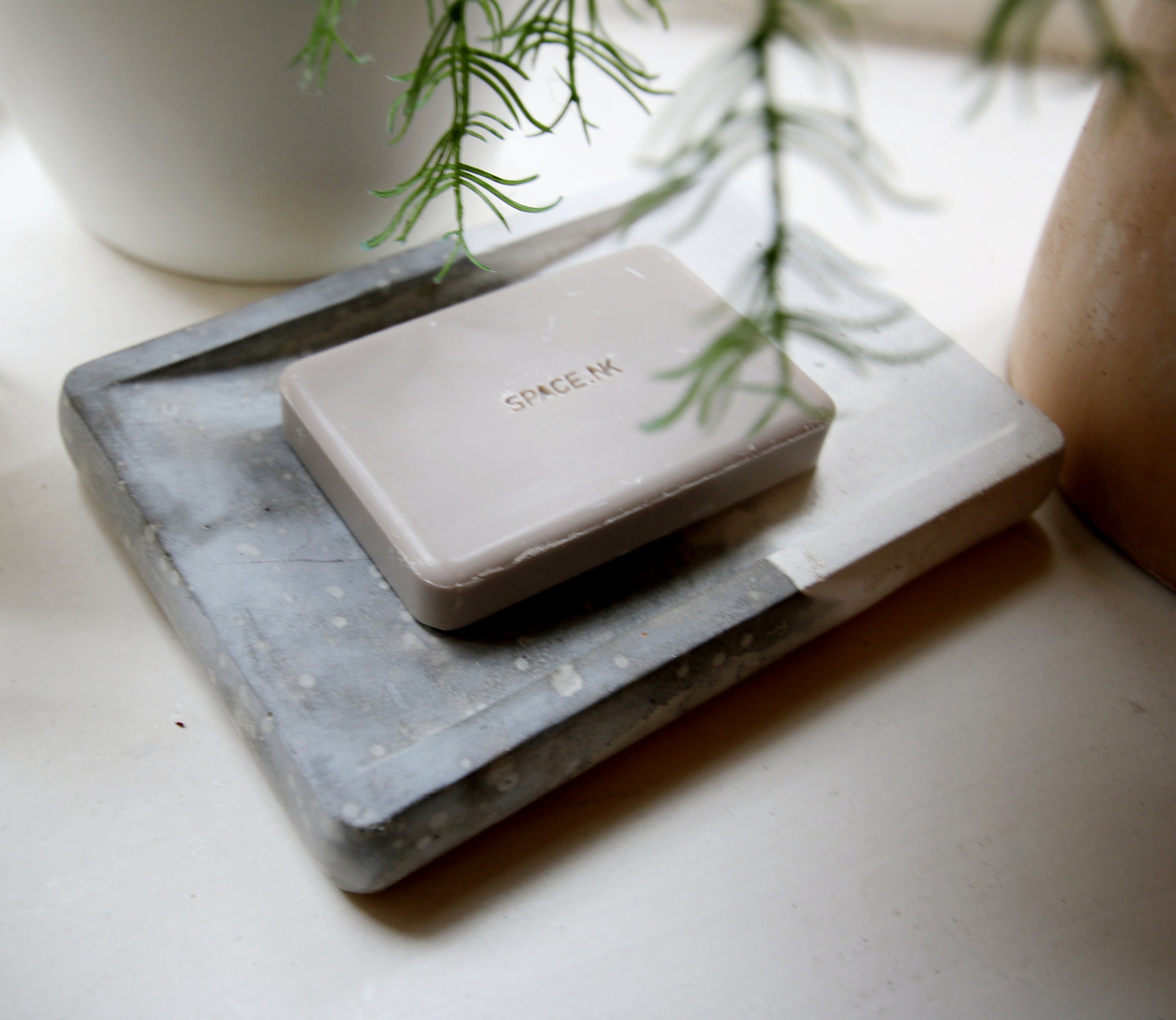 Original draining soap holder Beautiful GREY concrete soap dish Modern Soap Dish My own LOVE design Bathroom Accessories Soap Tray