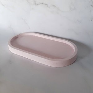 Oval Concrete Tray in Pink