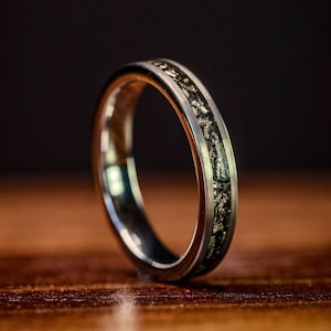 SILVER METEORITE RING, Meteorite Wedding Ring, Real Meteorite Ring, Women&#39;s Wedding Band Silver, Silver Engagement Ring, Womens 4mm Band