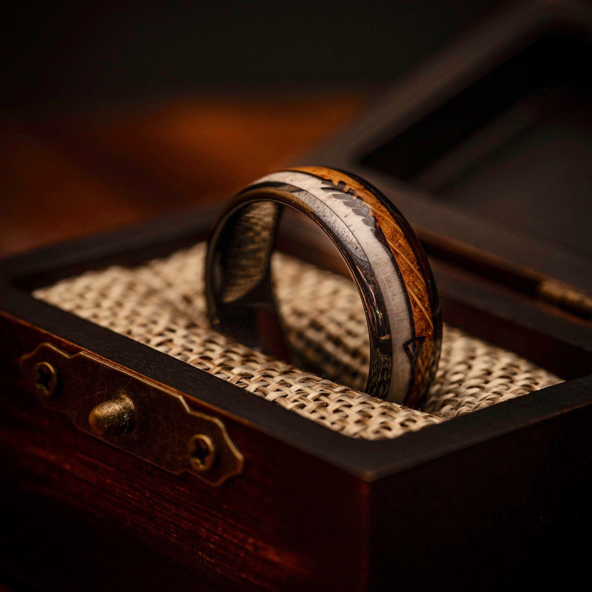 Matching Barrel Rings COUPLES Deer ANTLER & Whiskey Barrel WEDDING Rings, His and Hers ...