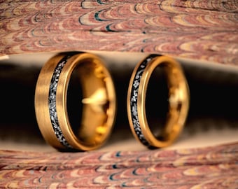 Vigselringar i guld för par, matchande ringset, ringar för honom och henne, 4 mm och 8 mm armband
