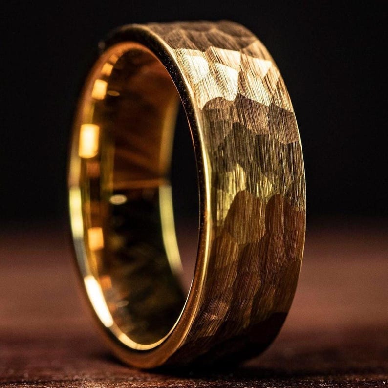Men’s Hammered Wedding Band – 18K Gold Plated Tungsten Ring, 8mm