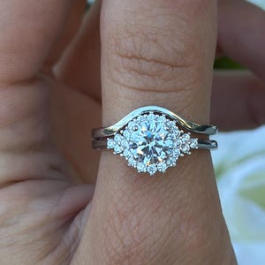 Vintage Classic Halo Bridal Set Ring Band Wedding Engagement Ring 1.50 Carat Round Diamond CZ Art Deco Solid 925 Sterling Silver Bridal
