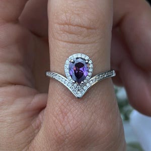Art Deco Pear Cut Sterling Silver Engagement Ring, 1.25 Carat