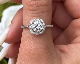 Art Deco Engagement Ring, Round Simulated Diamond, 925 Sterling Silver Halo