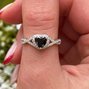 Halo Heart Promise Ring Black Diamond CZ Heart Round Simulated Diamond 925 Sterling Silver Infinity Twist Shank Gift for Her