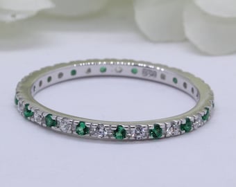 2mm Full Eternity Round Emerald Wedding Band Ring Alternating Emerald CZ Simulated Diamond 925 Sterling Silver