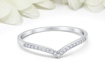 knuckle ring V design ring promise ring midi ring dainty ring Silver chevron ring 925 sterling silver V shape ring delicate ring