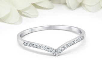 knuckle ring V design ring promise ring midi ring dainty ring Silver chevron ring 925 sterling silver V shape ring delicate ring