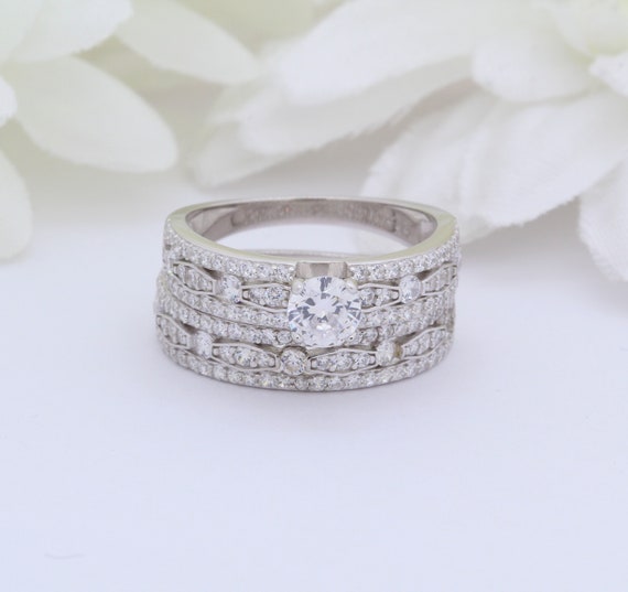 Two piece cross over engagement ring and wedding band. What do you think?  I'm proposing today!! : r/EngagementRings