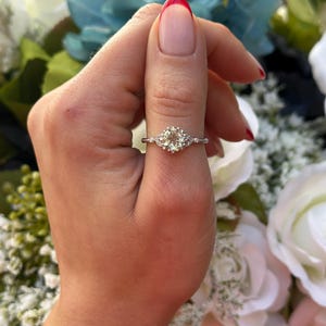 NATURAL GENUINE Round 1.30 Carat Green Amethyst 925 Sterling Silver 0.06ct Floral Diamond CZ Vintage Art Deco Wedding Engagement Bridal Ring