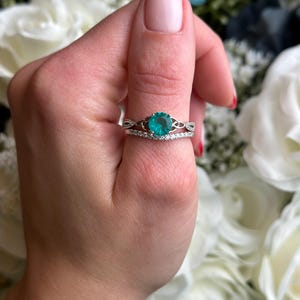 Runde Keltischer Paraiba Turmalin Hochzeit Verlobung Braut Set Runde Diamant CZ 925 Sterling Silber Paraiba Verlobungsring Band