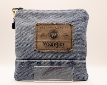 Coin Purse, Zippered Pouch, Recycled Upcycled Jeans Card Purse, Beaded Zipper Pull