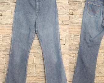 Vintage 70s WRANGLER Misses Jeans , 26 27 Waist , Lightweight Summer Jeans , Flare Mom Jeans , Made in USA , Size 11/12 Slim