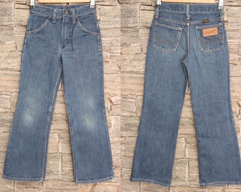 Vintage Wrangler Kinderjeans, 23 Taille, Kinder Bootcut Leg Jeans, dunkle Waschung, Talon 42 Zipperfly, 100 % Baumwolle, hergestellt in den USA, Kindergröße 10