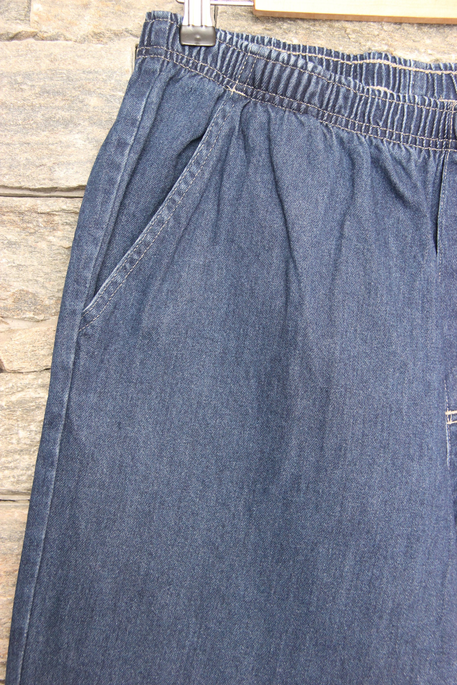 elastic waist jeans