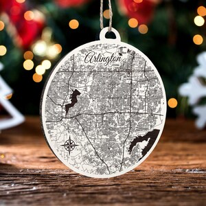 Arlington, Texas Weihnachtsornamente | Gravierte Holz Landkarte Ornament | Handmade Urlaub & Wohndekor | Weihnachtsschmuck