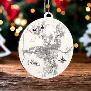 Reno, Nevada Ornament | Graviertes Kartenornament aus Holz | Handgemachte Weihnachtsdeko | Weihnachtsornament
