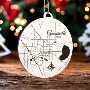 Gainesville, Florida-ornament | Gegraveerd houten kaartornament | Handgemaakte vakantie- en woondecoratie | Kerst versiering