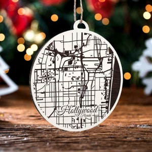 Hollywood, Florida Ornament | Gravierte Holz Landkarte Ornament | Handmade Urlaub & Wohndekor | Weihnachtsschmuck