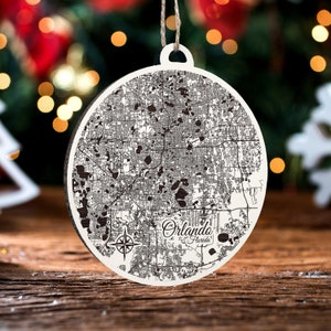 Ornaments-Orlando, Florida Ornament | Gravierte Holz Landkarte Ornament | Handmade Urlaub & Wohndekor | Weihnachtsschmuck