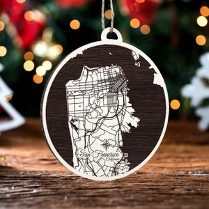 San Francisco, Kalifornien Weihnachtsschmuck | Gravierte Holz Landkarte Ornament | Handmade Urlaub & Wohndekor | Weihnachtsschmuck