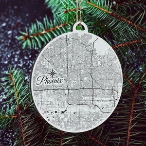 Phoenix, Arizona Ornament | Gravierte Holz Landkarte Ornament | Handmade Urlaub & Wohndekor | Weihnachtsschmuck