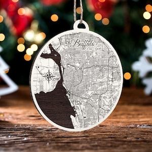 Buffalo, New York Ornament | Gravierte Holz Landkarte Ornament | Handmade Urlaub & Wohndekor | Weihnachtsschmuck