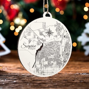 Surprise, Arizona Weihnachtsschmuck | Gravierte Holz Landkarte Ornament | Handmade Urlaub & Wohndekor | Weihnachtsschmuck