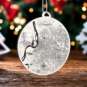 Memphis, Tennessee Ornament | Graviertes Kartenornament aus Holz | Handgemachte Weihnachtsdeko | Weihnachtsornament