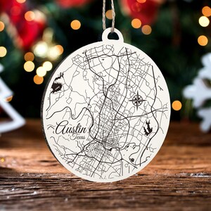 Austin, Texas Ornament | Gravierte Holz Landkarte Ornament | Handmade Urlaub & Wohndekor | Weihnachtsschmuck