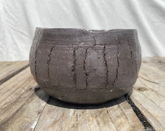 Raw Clay Textured Bark Planter 1