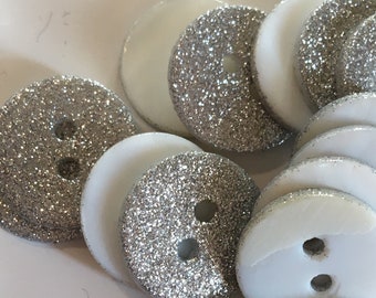 10 BOUTON FORME COEUR 12 x 13 mm paillette argent COUTURE GILET LAYETTE TRICOT