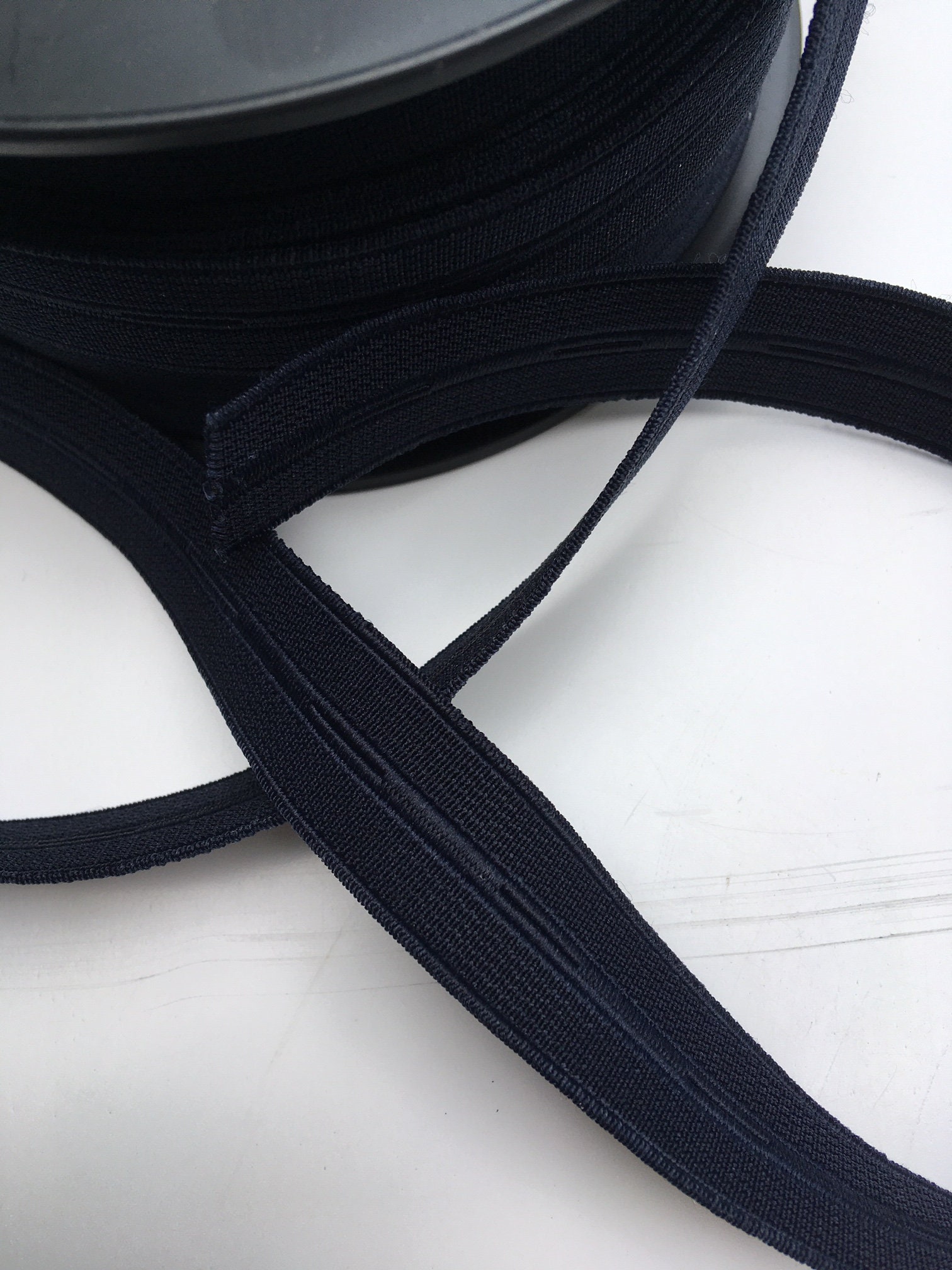 Elastico per asole | In 15 colori | elastico piatto | rosa, arancione neon, verde, giallo, bianco, nero, menta, tortora, azzurro - Italia