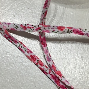 Liberty Phoebe H pink tones spaghetti cord