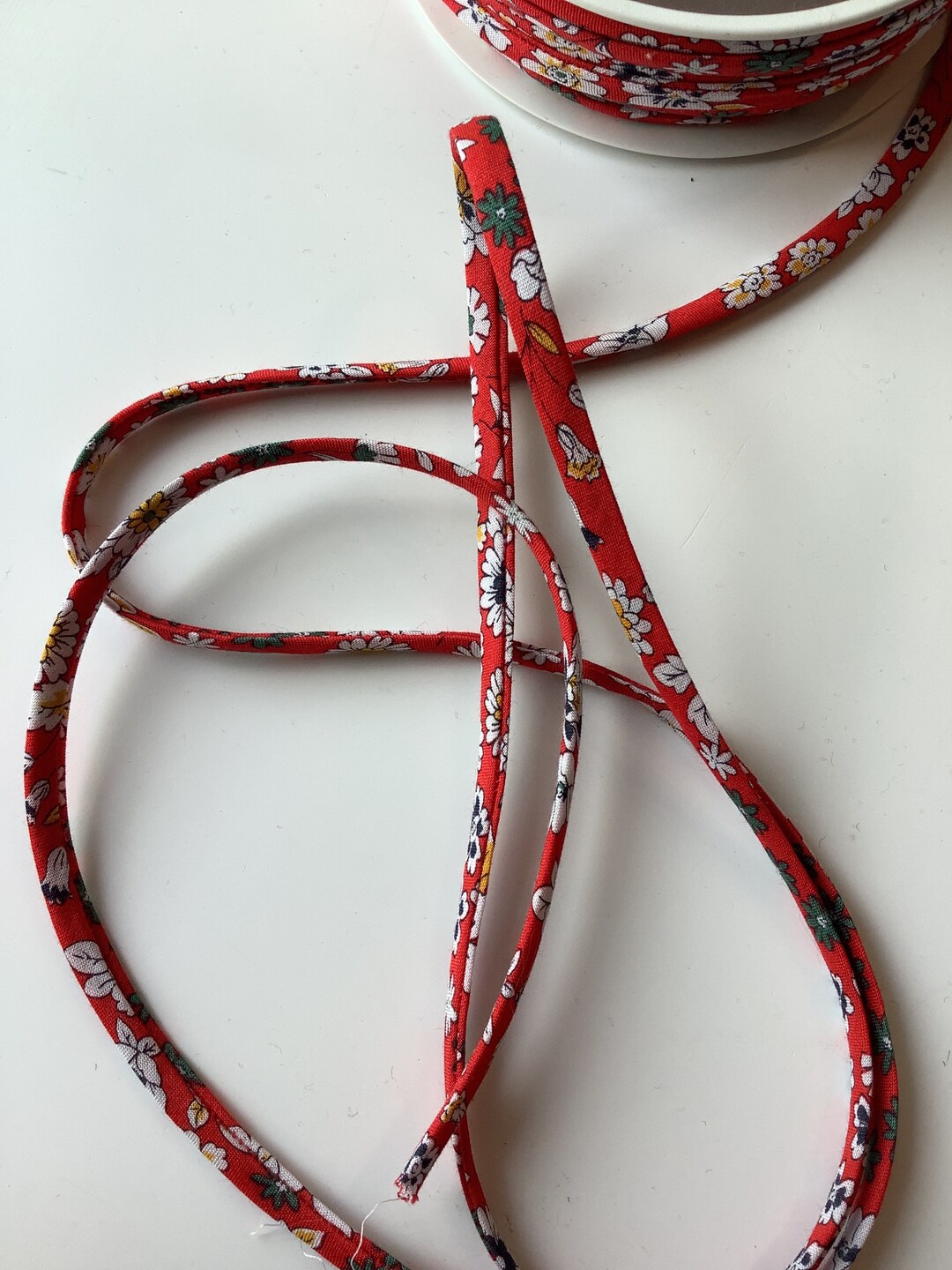 Spaghetti Ribbon Red Background Cotton Spaghetti Ribbon With Flowers (23) - Etsy