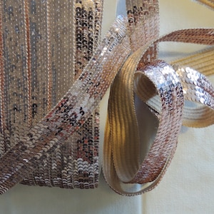 Round sequin braid, Light pink color, Width 30 mm